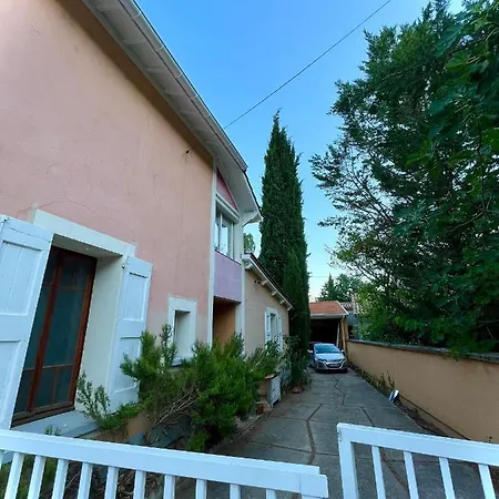 Bed & Breakfast D'hotes - Le Pin Des Arches 3*