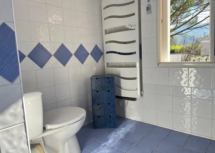 Bed & Breakfast D'hotes - Le Pin Des Arches 3*