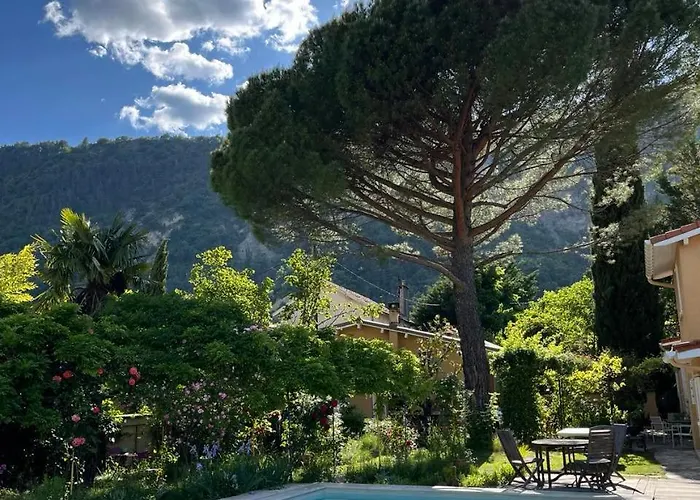 D'hotes - Le Pin Des Arches Bed & Breakfast Digne-les-Bains