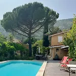 D'hotes - Le Pin Des Arches B&B
