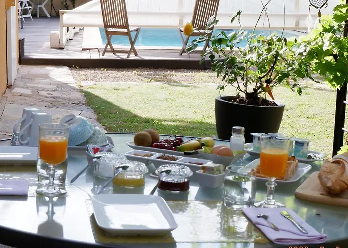 D'hotes - Le Pin Des Arches 3* Digne-les-Bains